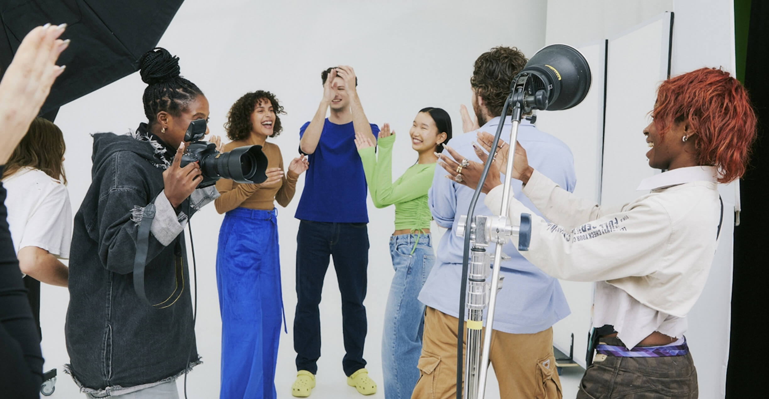 Hybrid Trade Show Engagement Models: The New Frontier for Event Marketers